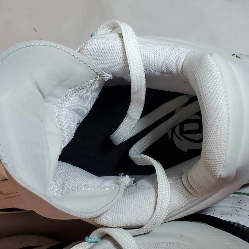ADIDAS D ROSE ADIZERO 11 1/2 - Picture 6 of 15